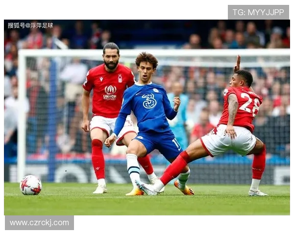 新赛季足球预测：多支豪门球队竞争力增强，争冠格局走势清晰