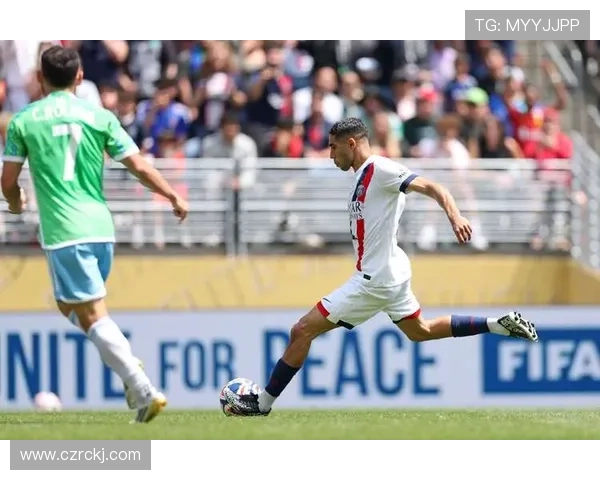巴黎圣日耳曼中场连贯性隐患显现，对关键战稳定性的影响已逐步反映